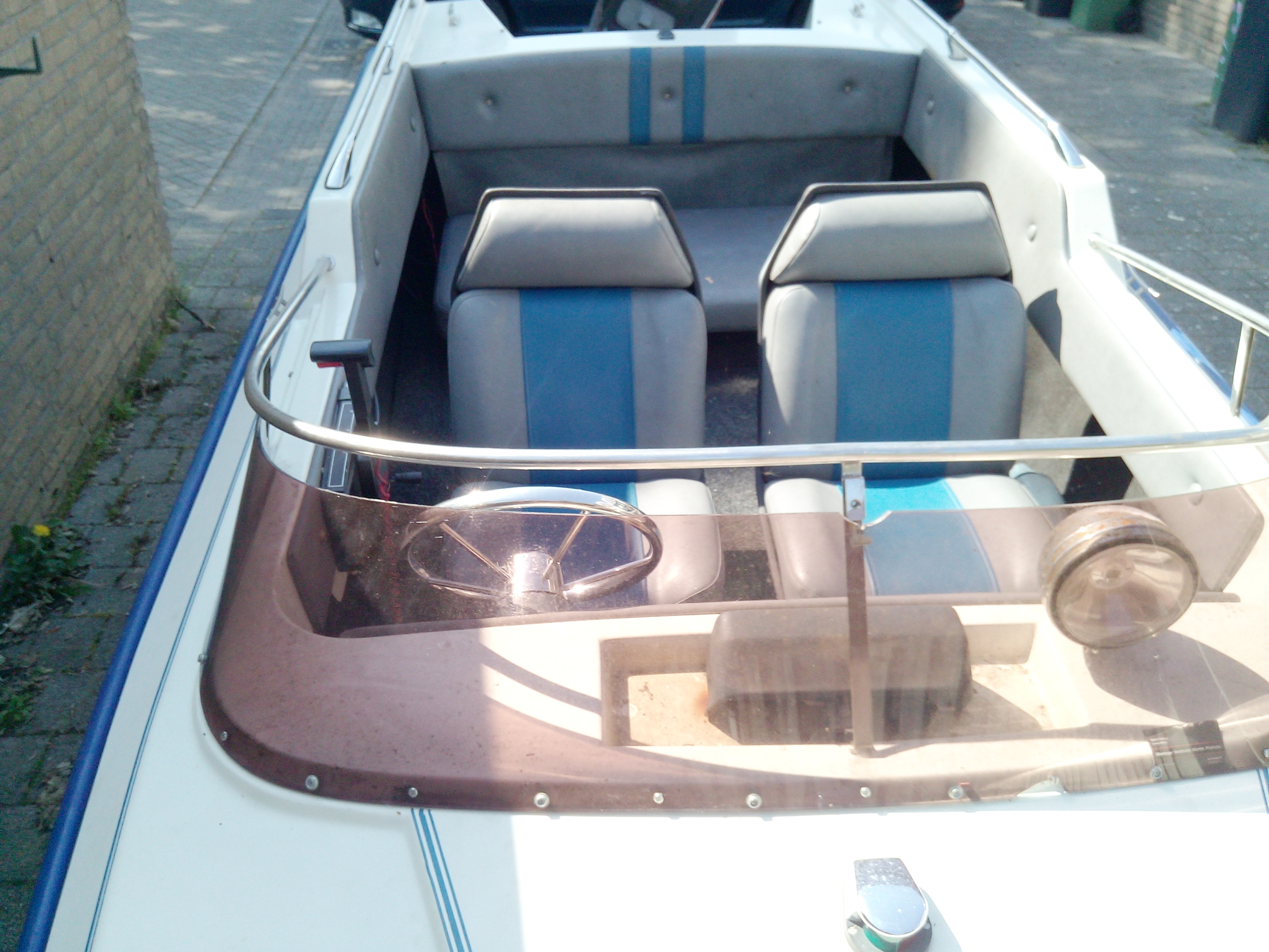 Aanpassingsvermogen Acht salaris Speedboot(opknapper) + trailer + 15pk 4takt motor met  afstandsbediening(optioneel). | Een boot kopen